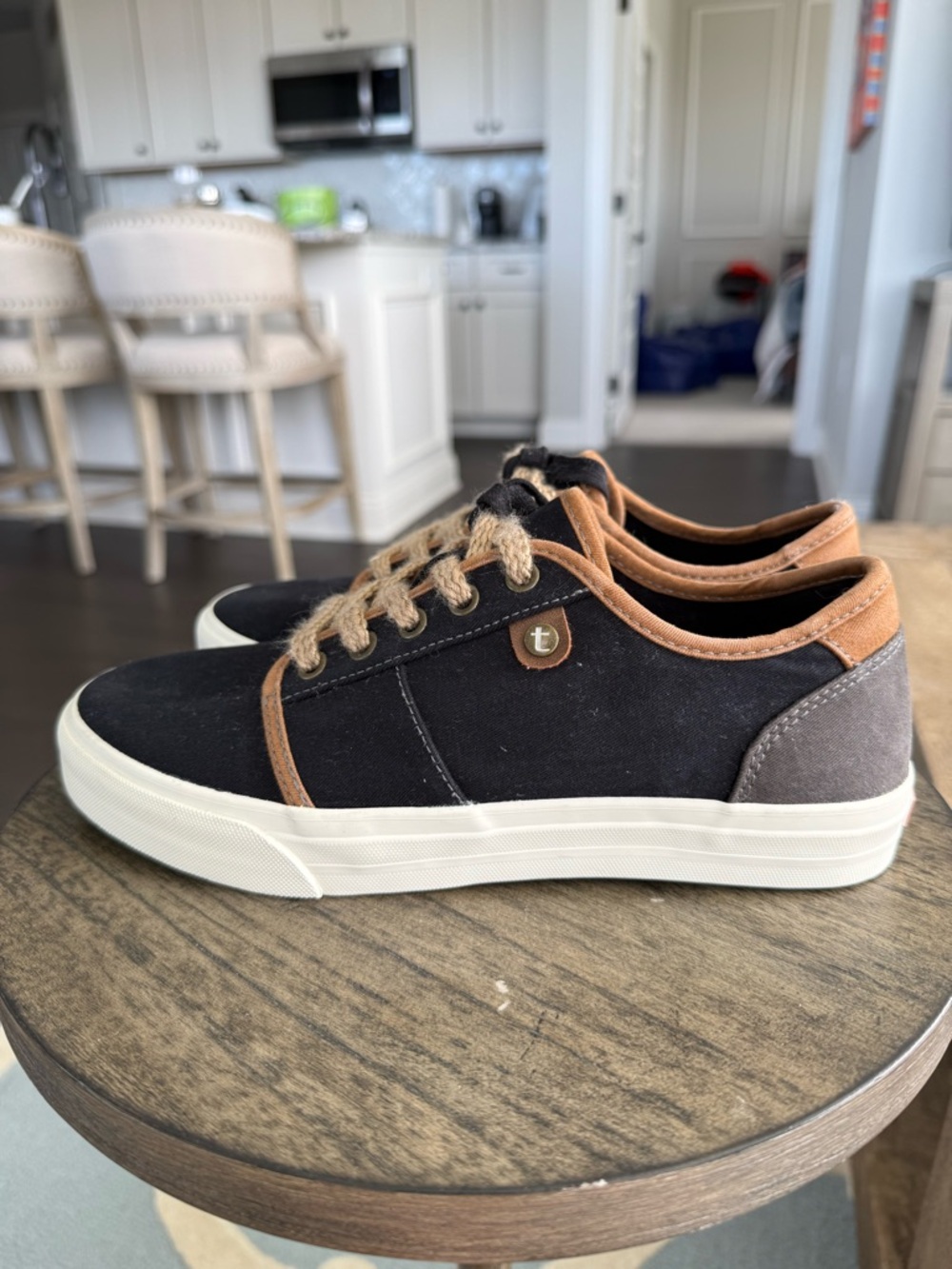 Taos Super Soul Sneaker